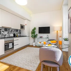 https://whome-alcantara-smart-studio.hotels-lisbon-portugal.com