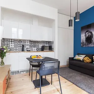 https://guestready-stylish-apt-in-le-marais-ideal-for-4.fr-paris.fr