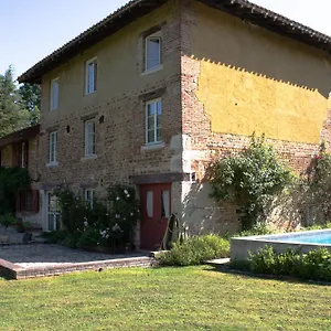 https://le-moulin-de-varax.hotels-rhonealpes.com